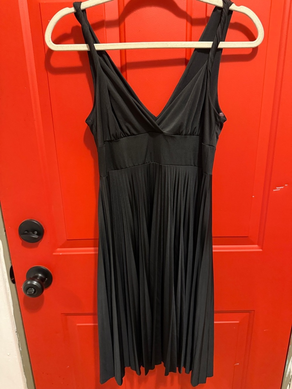 Classic Black V-Neck Sleeveless Dress